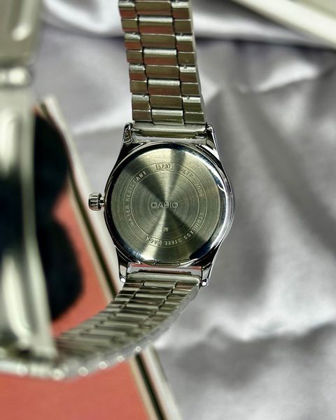 Casio LTP-V006D-4BUDF LTP-V006D-4BUDF foto