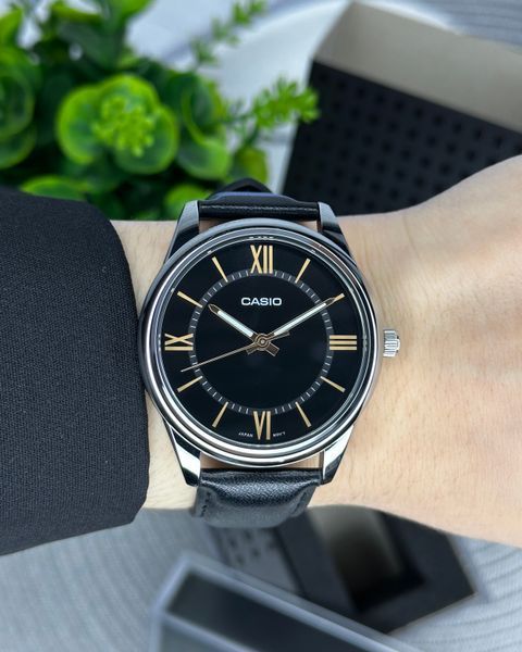 Casio MTP-V005L-1B5UDF MTP-V005L-1B5UDF foto