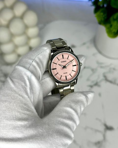 Casio LTP-1303D-4AVDF LTP-1303D-4AVDF foto