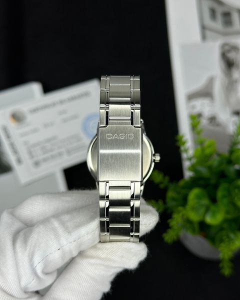 Casio MTP-V002D-1B3UDF MTP-V002D-1B3UDF foto