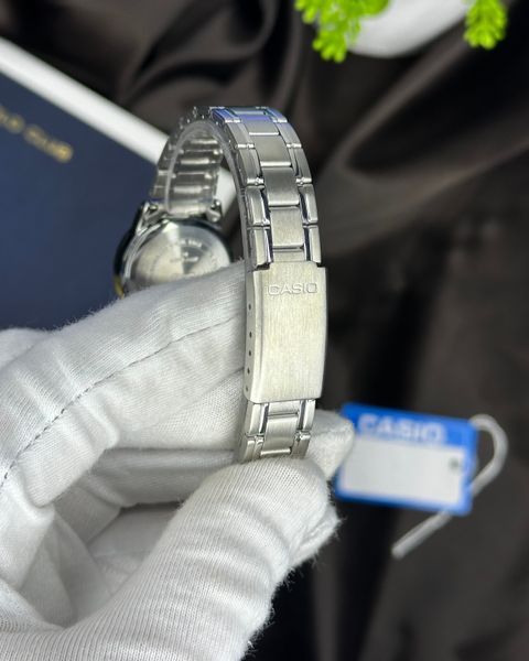 Casio LTP-V002D-2B3UDF Casio LTP-V002D-2B3UDF фото