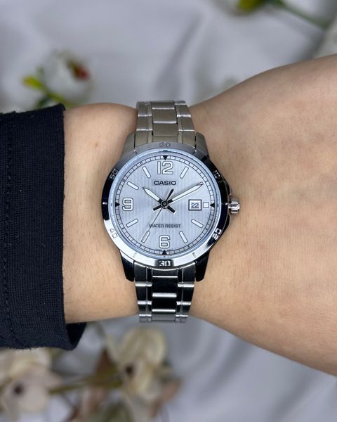 Casio LTP-V004D-7B2UDF Casio LTP-V004D-7B2UDF фото