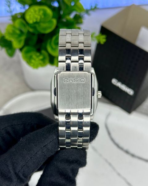 Casio BEM-303D-1AVDF Casio BEM-303D-1AVDF foto