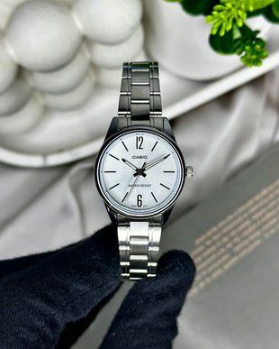 Casio LTP-V005D-7BUDF Casio LTP-V005D-7BUDF foto