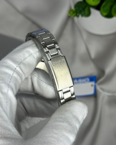 Casio LTP-V005D-7B2UDF Casio LTP-V005D-7B2UDF фото